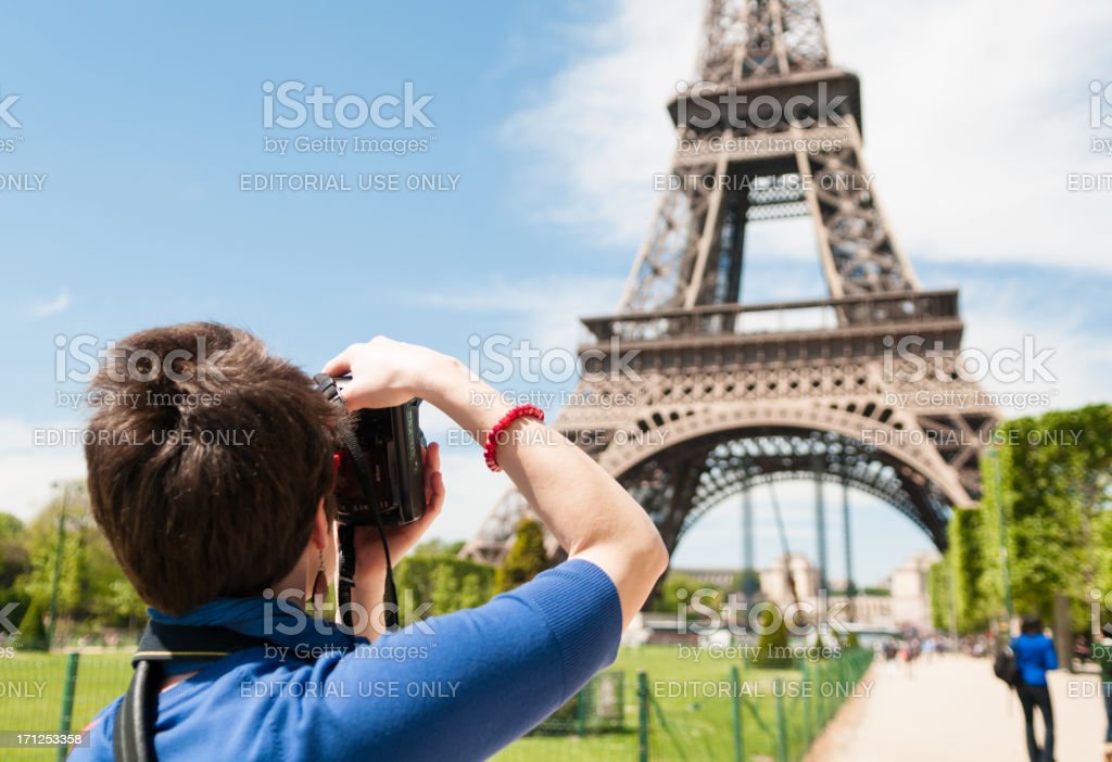 Detail Foto Di Menara Eiffel Nomer 37