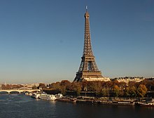 Detail Foto Di Menara Eiffel Nomer 47