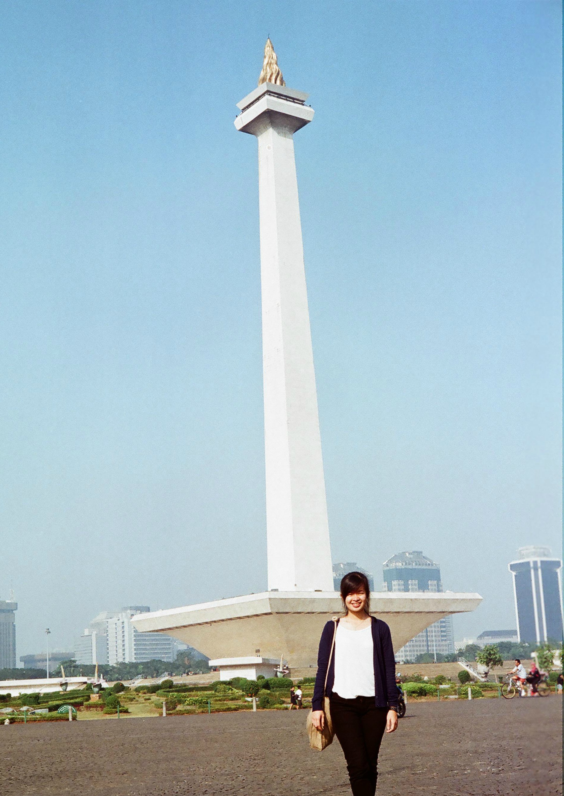 Detail Foto Di Monas Nomer 4