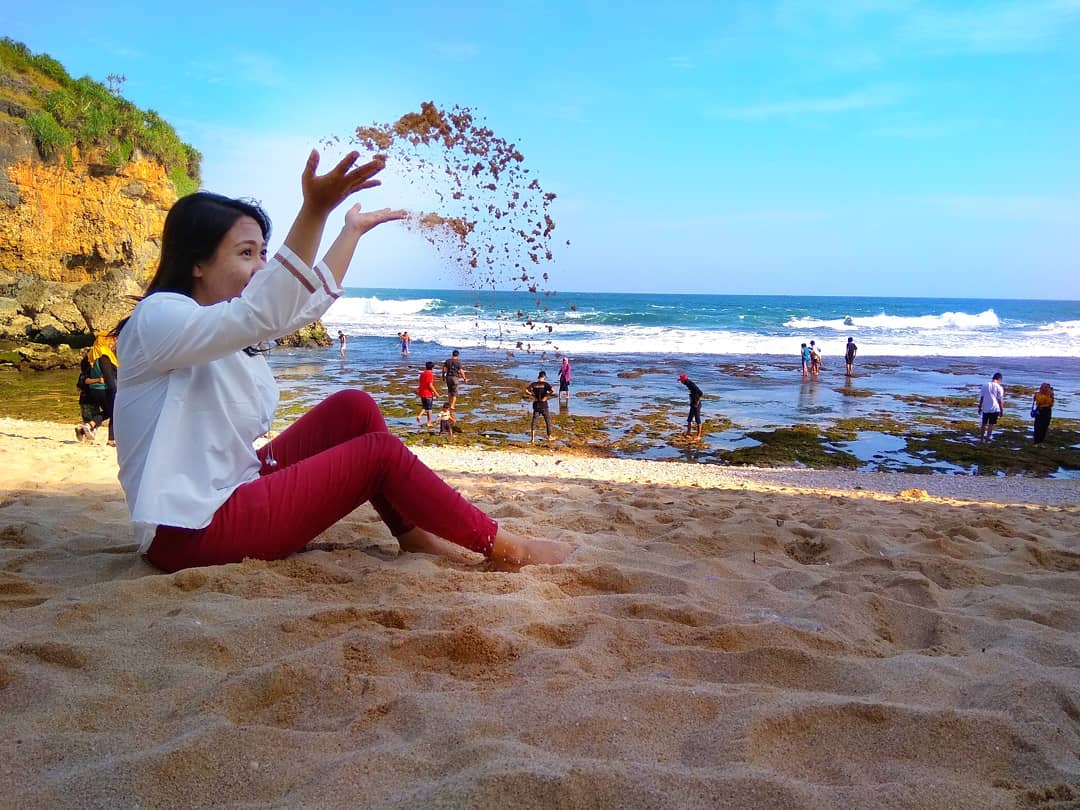 Detail Foto Di Pantai Keren Nomer 22