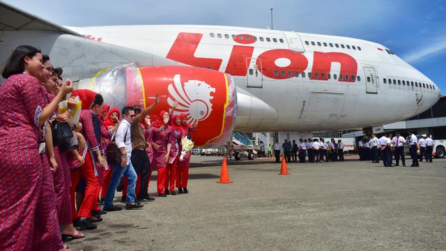 Detail Foto Di Pesawat Lion Air Nomer 34