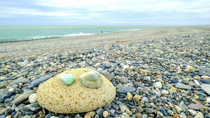 Detail Foto Di Pinggir Pantai Nomer 40