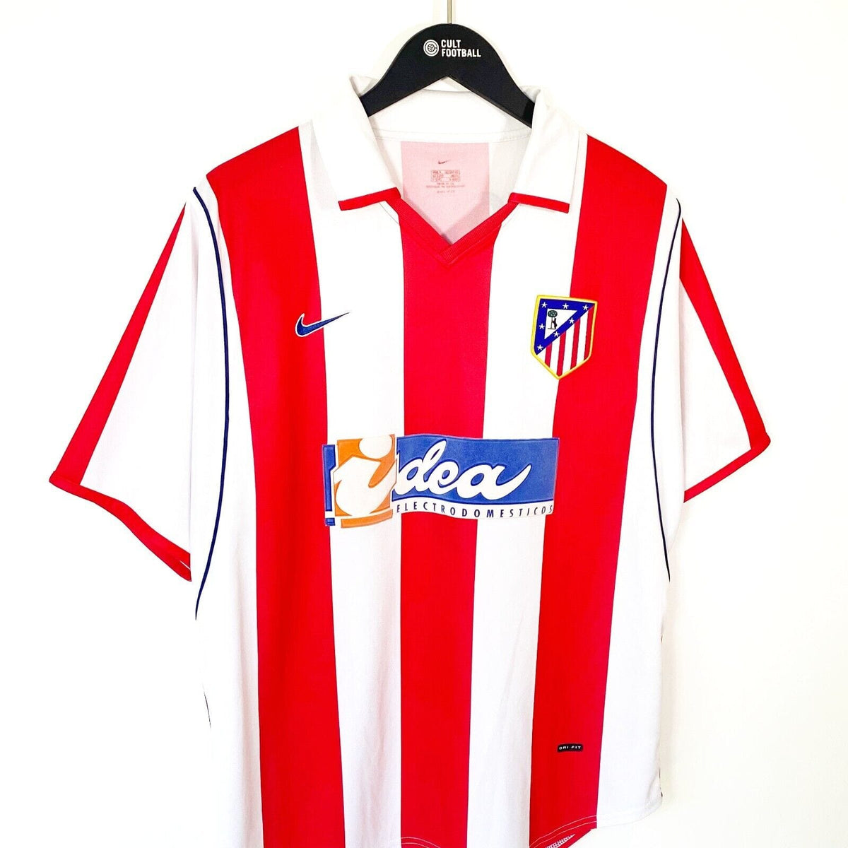 Detail Atletico Madrid Trikot Torres Nomer 20