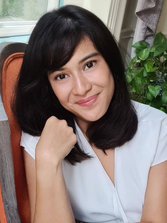 Detail Foto Dian Sastro Dan Keluarga Nomer 33