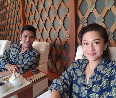 Detail Foto Dian Sastro Dan Keluarga Nomer 50