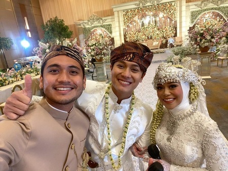 Detail Foto Dinda Hauw Dan Giorgino Abraham Nomer 28