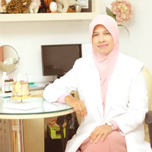 Detail Foto Dokter Berhijab Nomer 32