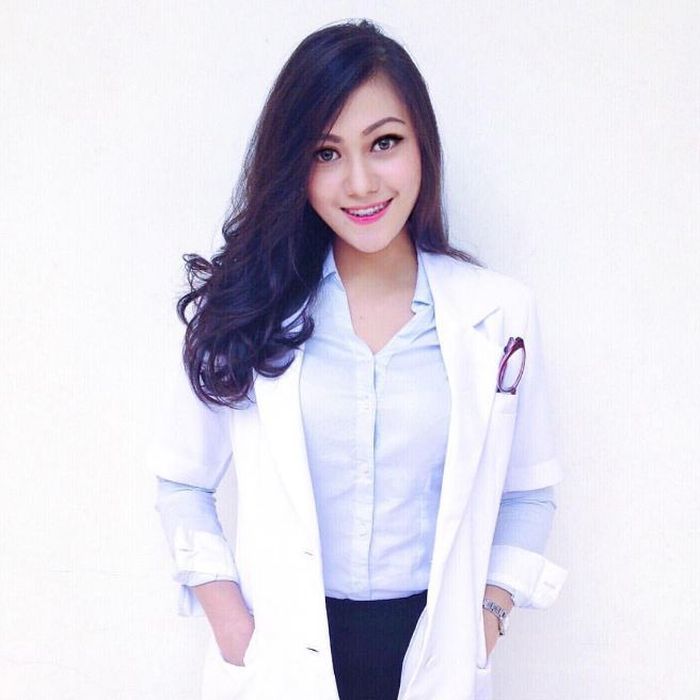 Detail Foto Dokter Cantik Nomer 2