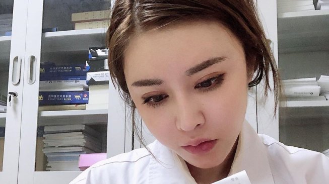 Detail Foto Dokter Cantik Nomer 27