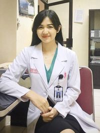 Detail Foto Dokter Cantik Nomer 30