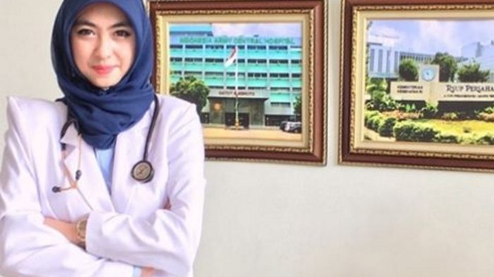 Detail Foto Dokter Hijab Nomer 18