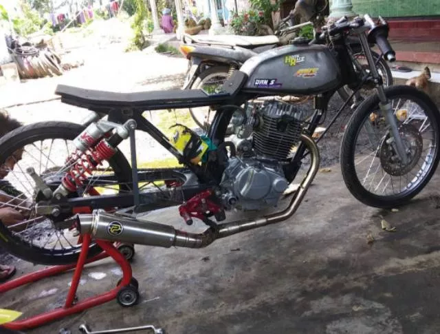 Detail Foto Drag Cb Nomer 31