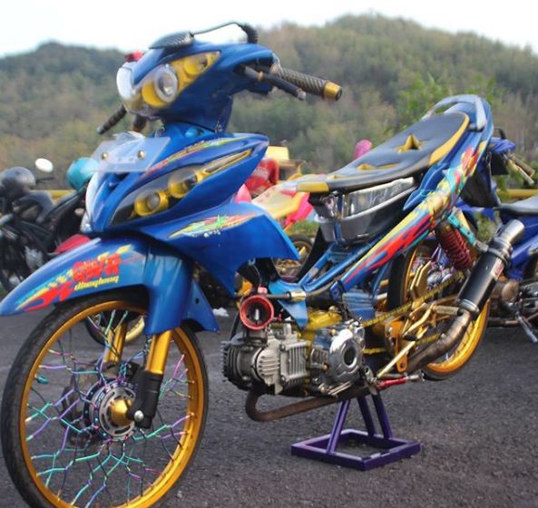 Detail Foto Drag Jupiter Nomer 10