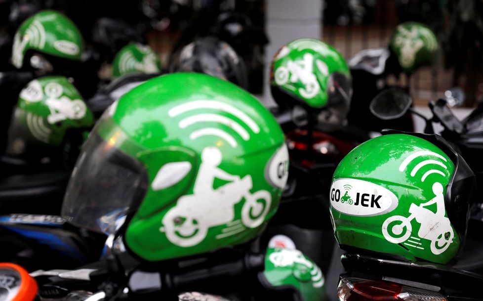 Detail Foto Driver Gojek Nomer 33