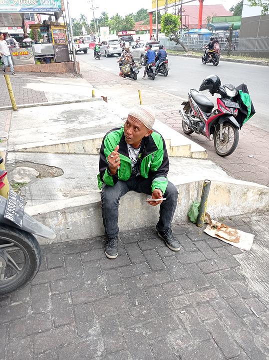 Detail Foto Driver Gojek Nomer 50