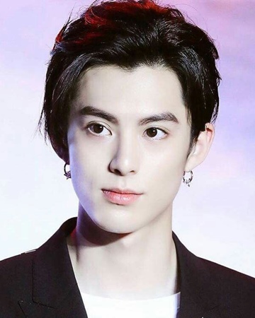 Detail Foto Dylan Wang Nomer 2