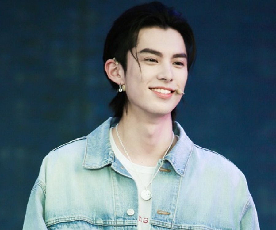 Detail Foto Dylan Wang Nomer 25