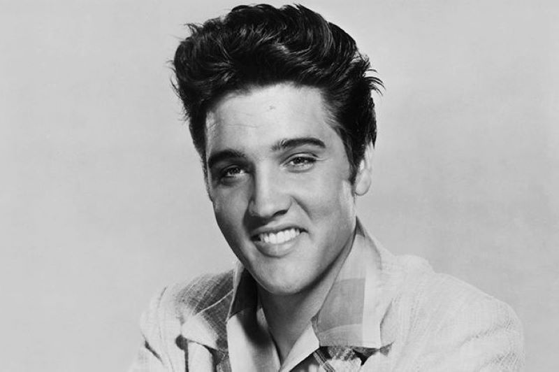 Detail Foto Elvis Presley Nomer 7