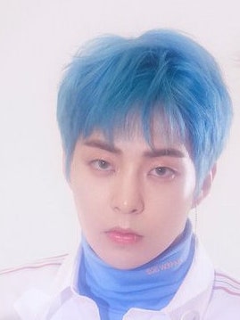 Detail Foto Exo Xiumin Nomer 38