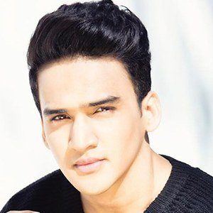 Detail Foto Faisal Khan Terbaru Nomer 38