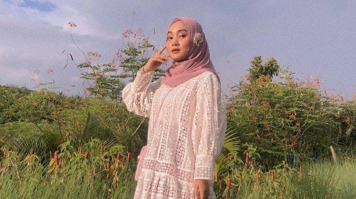 Detail Foto Fatin Shidqia Lubis Terbaru Nomer 14