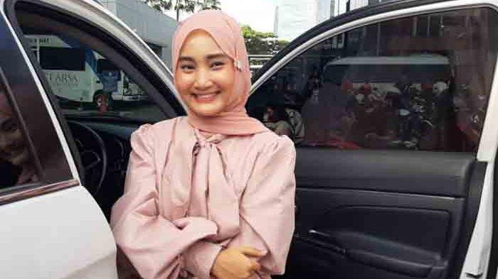 Detail Foto Fatin Shidqia Lubis Terbaru Nomer 8