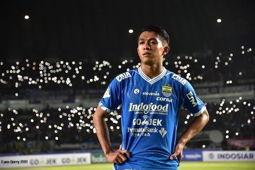 Foto Febri Haryadi Pemain Persib - KibrisPDR