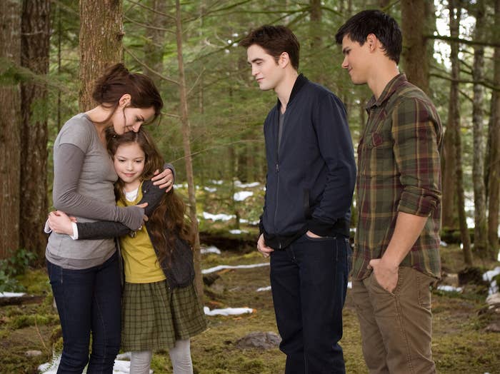 Detail Foto Film Breaking Dawn Nomer 19