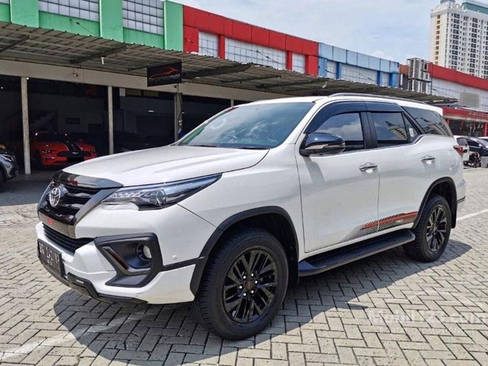 Detail Foto Fortuner 2020 Nomer 38