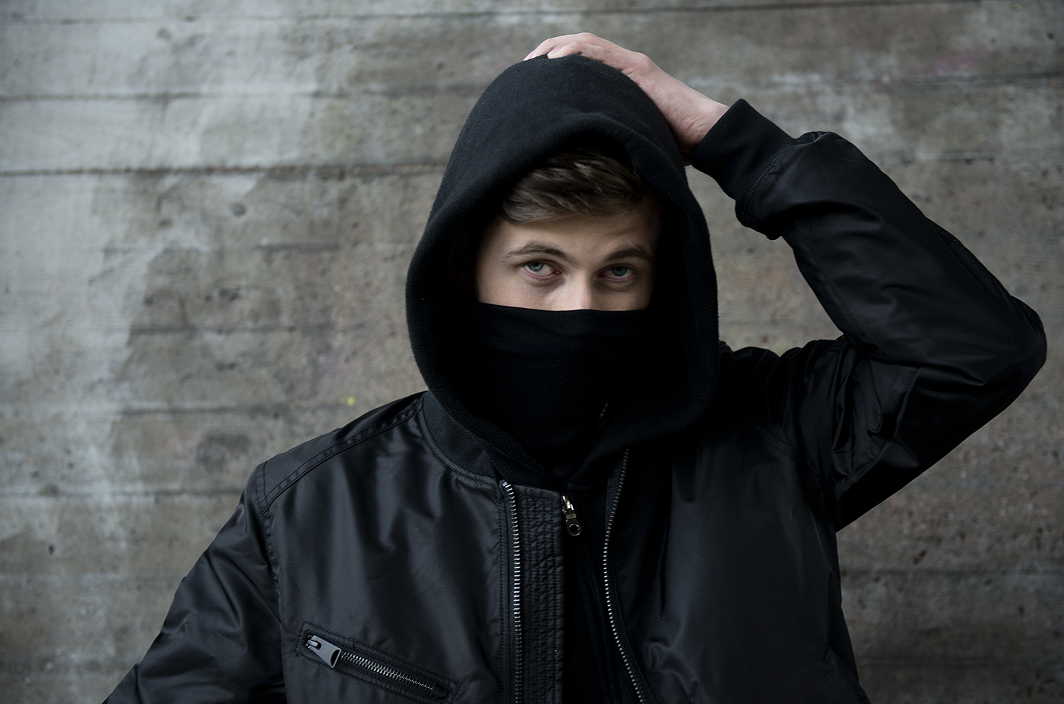 Detail Foto Foto Alan Walker Nomer 23