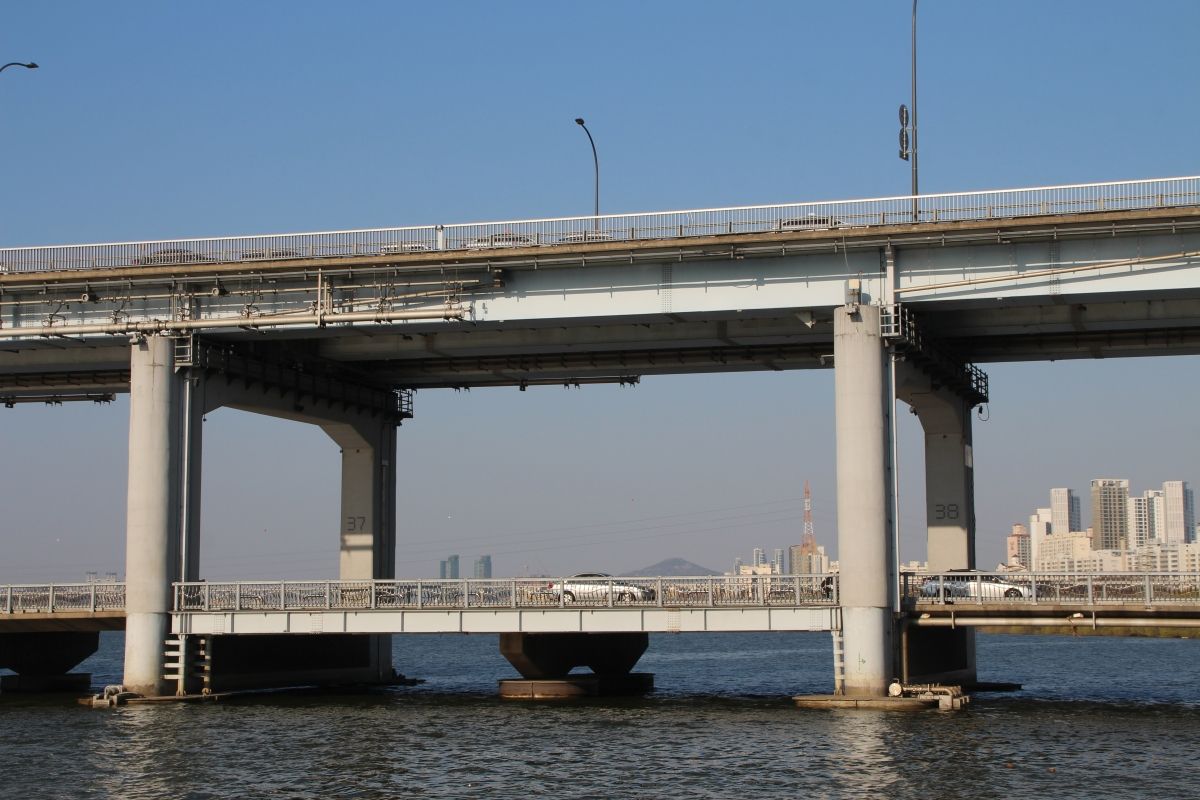 Detail Banpo Bridge Korea Nomer 30