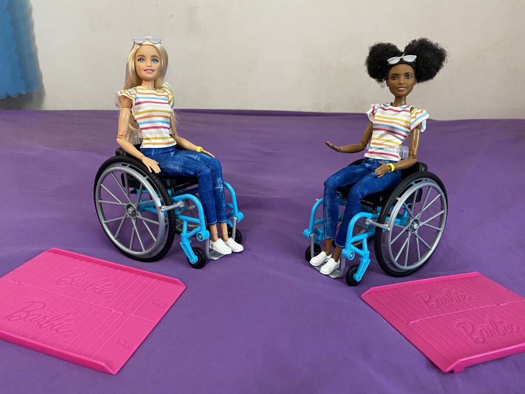 Detail Barbie Crutches And Wheelchair Nomer 43