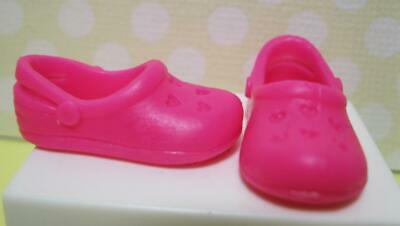 Detail Barbie Doll Crocs Nomer 16
