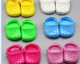 Detail Barbie Doll Crocs Nomer 48