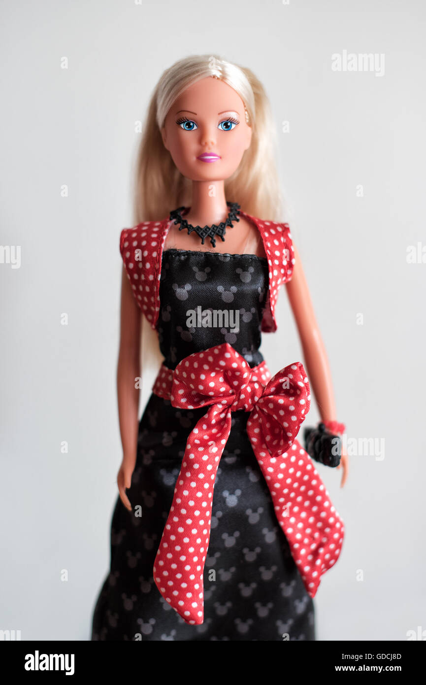 Detail Barbie Doll Photos Nomer 44