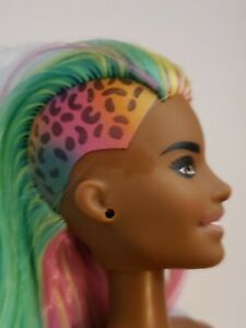Detail Barbie Leopard Rainbow Hair Nomer 15