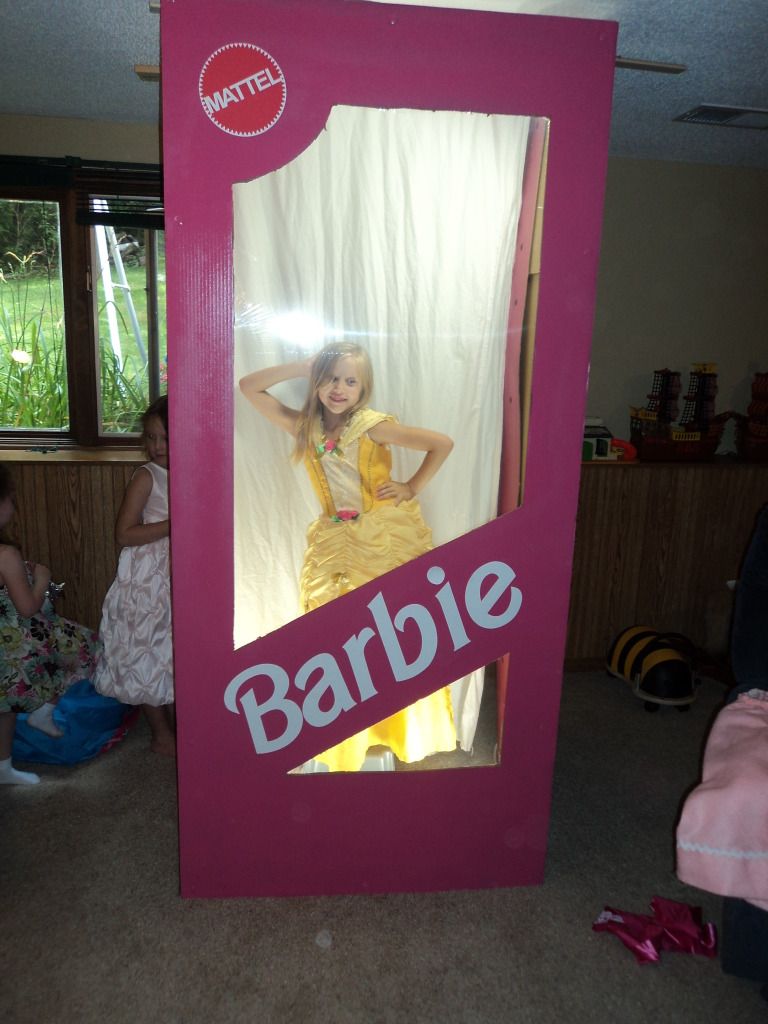 Detail Barbie Photo Booth Frame Nomer 48