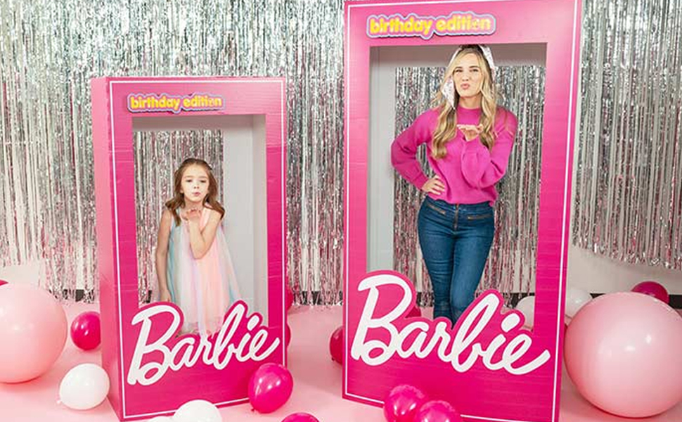 Detail Barbie Photo Booth Frame Nomer 50