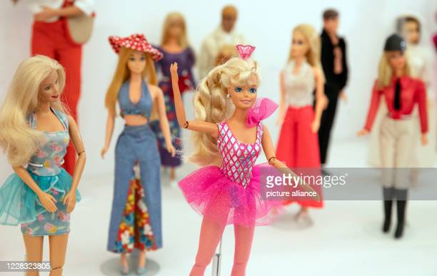 Detail Barbie Pics Nomer 45