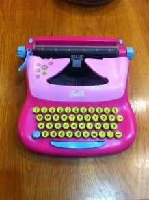 Detail Barbie Typewriter Nomer 17