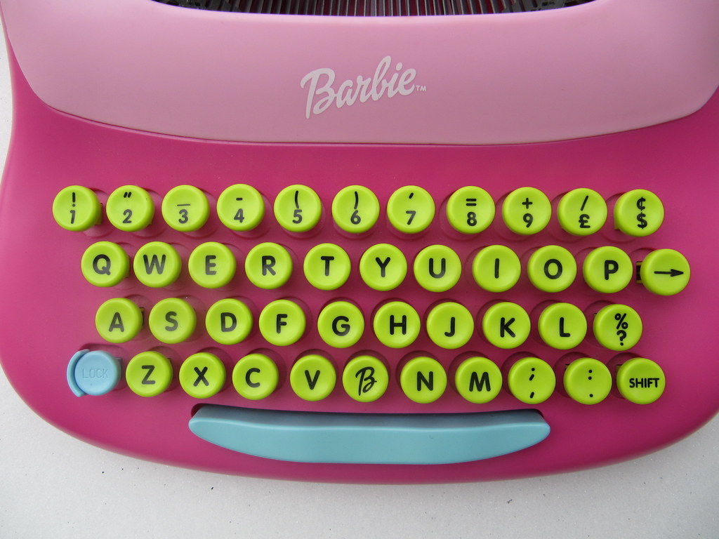 Detail Barbie Typewriter Nomer 32