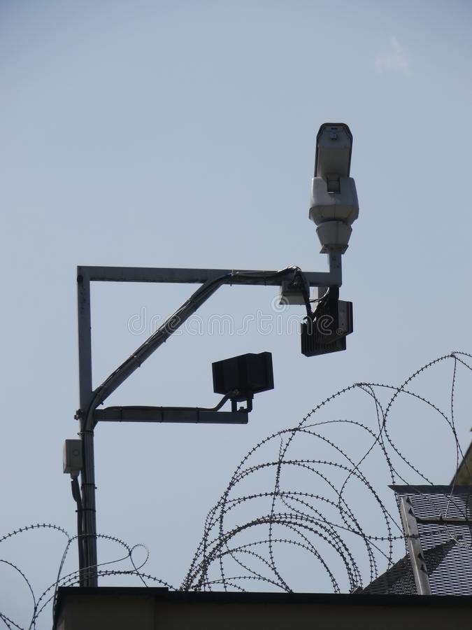 Detail Barbwire Cam Nomer 15