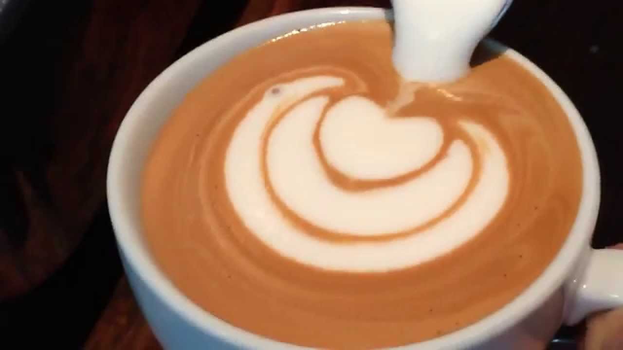 Detail Barista Latte Art Nomer 28