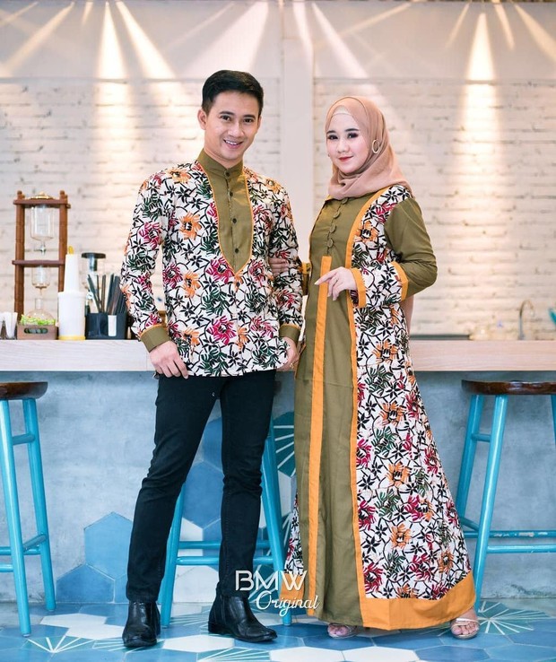 Detail Batik Couple Elegan Nomer 33