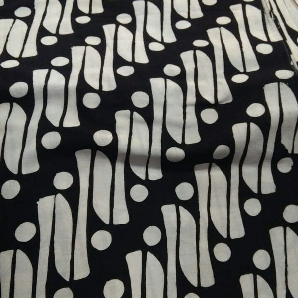 Detail Batik Gelap Nomer 18