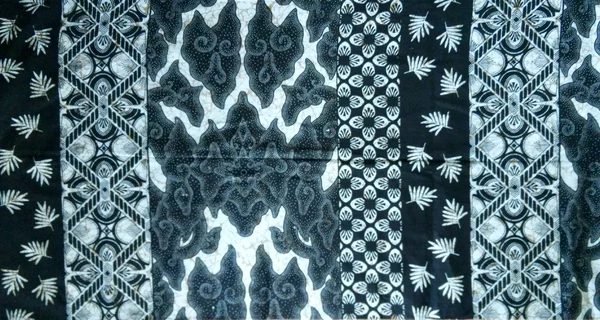 Detail Batik Gelap Nomer 32