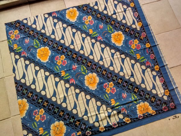 Detail Batik Parang Biru Nomer 38