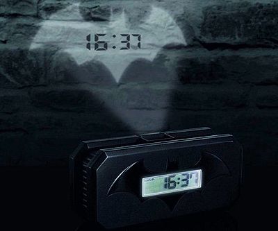 Detail Batman Alarm Clock Radio With Bat Signal Nomer 14