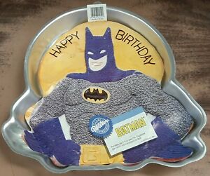 Detail Batman Symbol Cake Pan Nomer 24