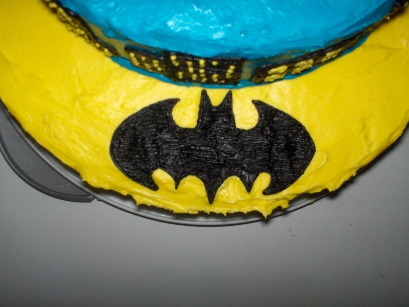 Detail Batman Symbol Cake Pan Nomer 30
